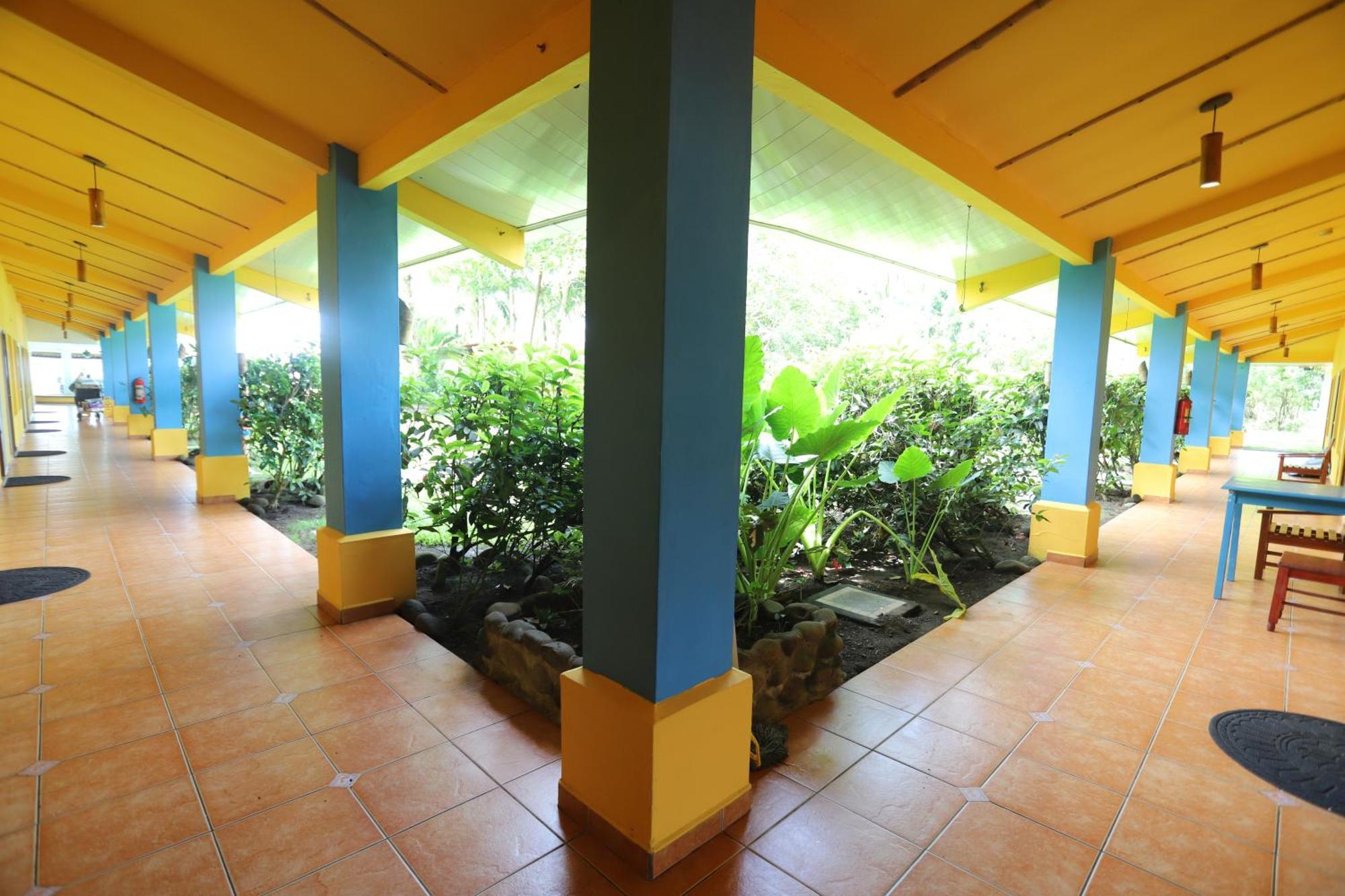 Las Lajas Beach Resort エクステリア 写真