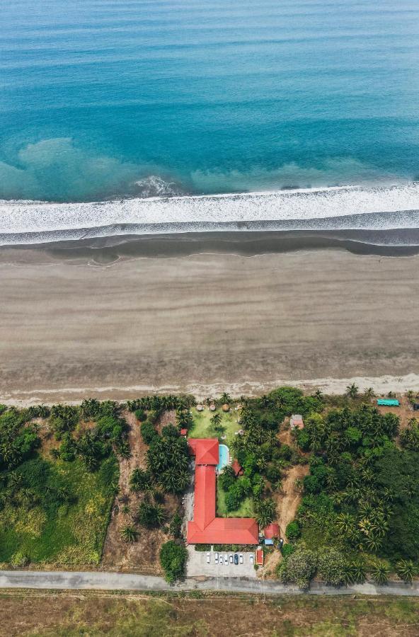 Las Lajas Beach Resort エクステリア 写真