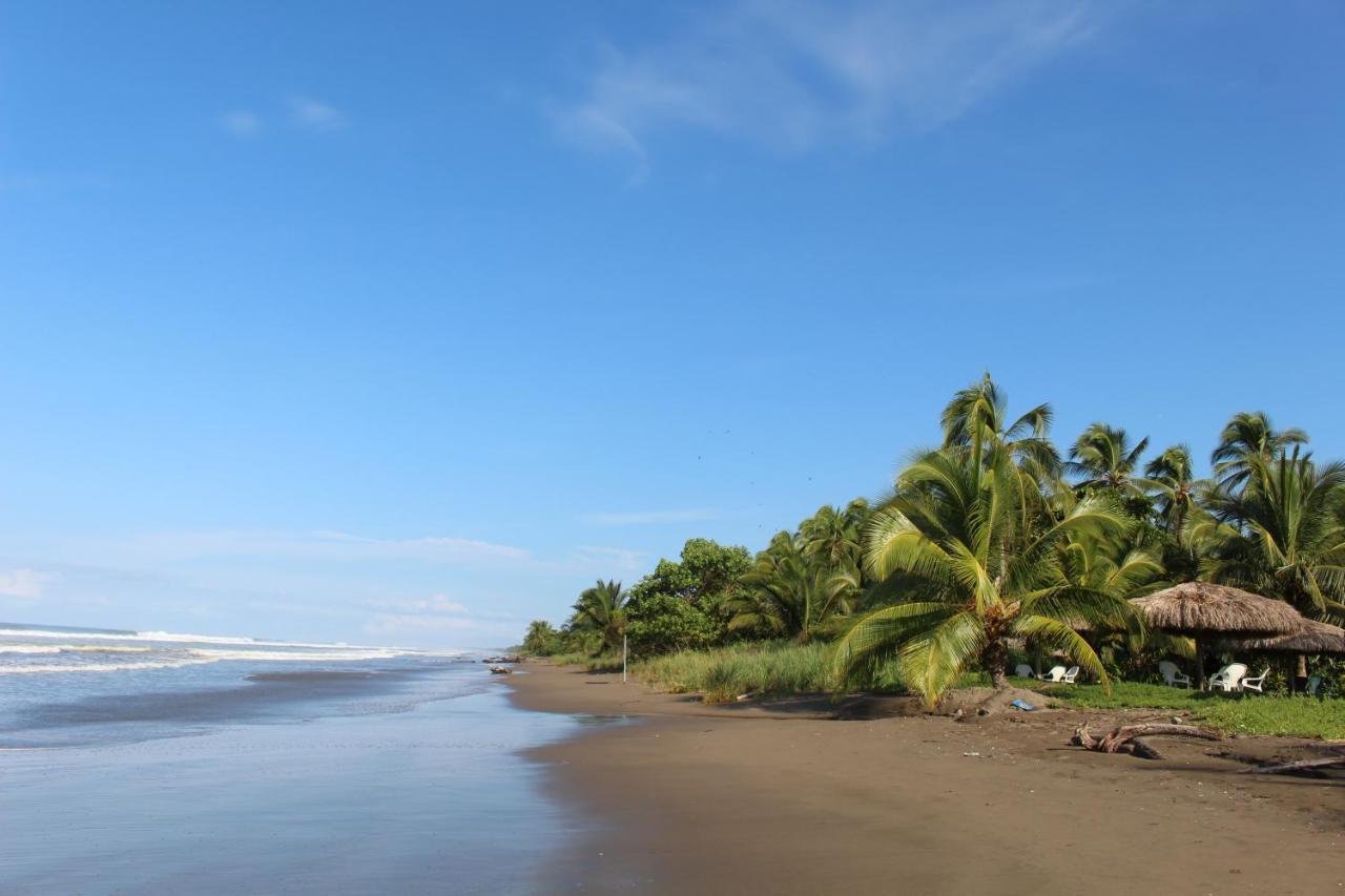 Las Lajas Beach Resort エクステリア 写真