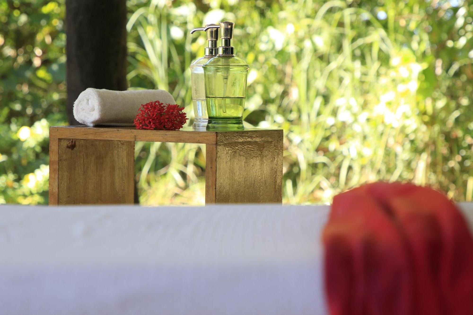 Las Lajas Beach Resort エクステリア 写真