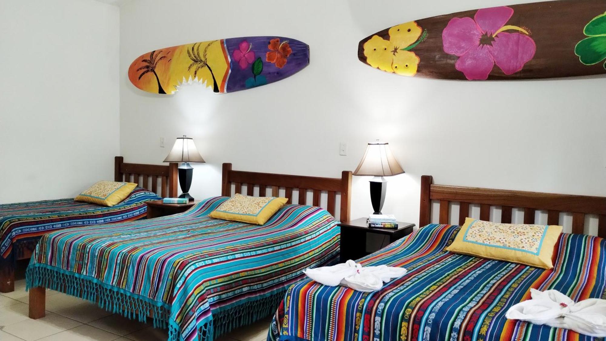 Las Lajas Beach Resort エクステリア 写真