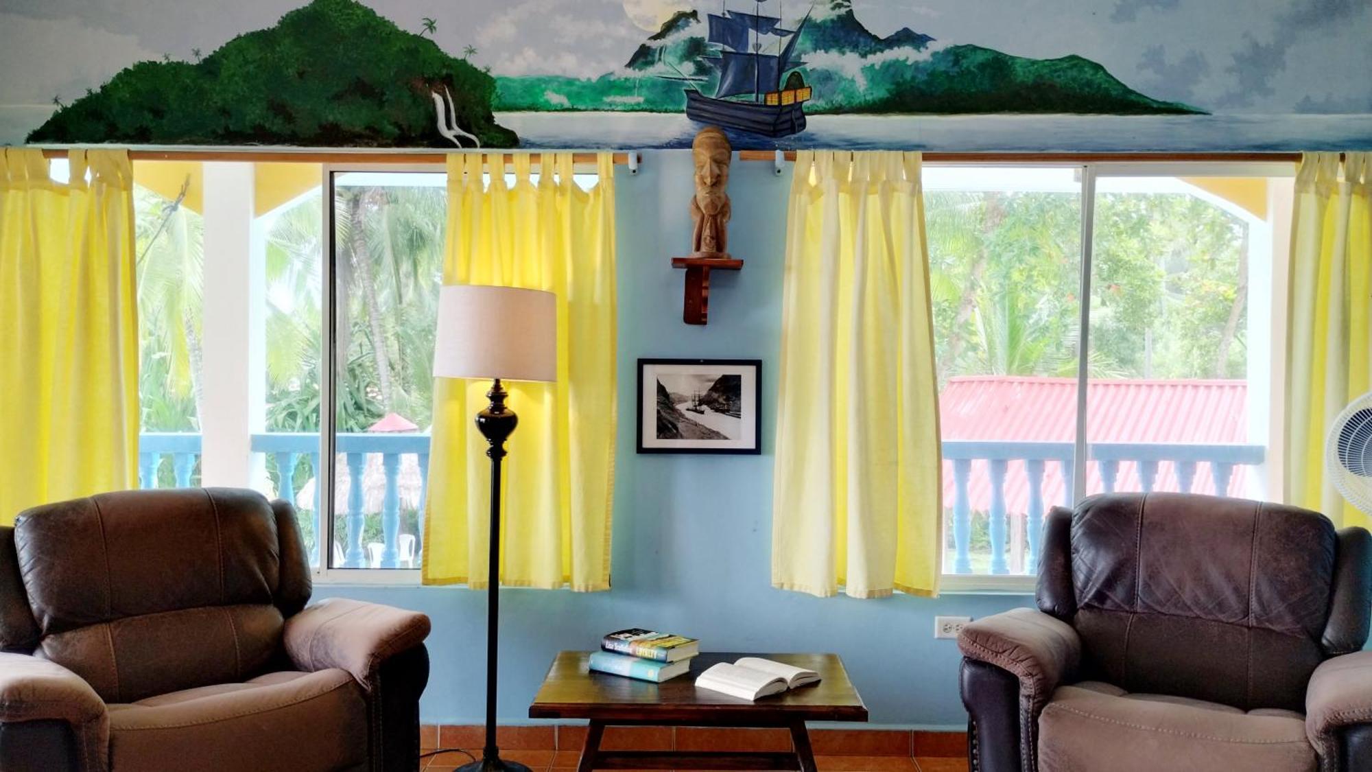 Las Lajas Beach Resort エクステリア 写真