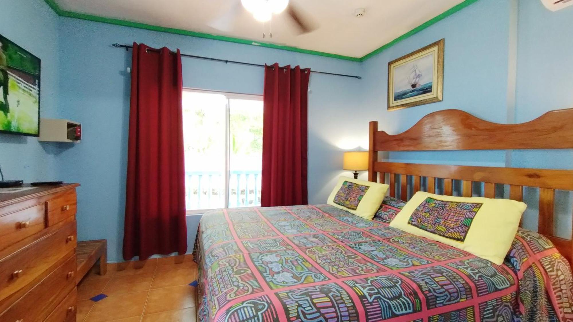 Las Lajas Beach Resort エクステリア 写真