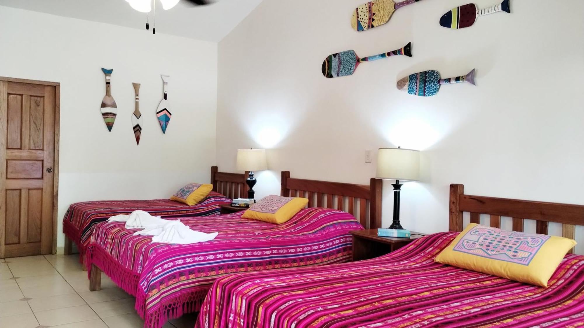 Las Lajas Beach Resort エクステリア 写真